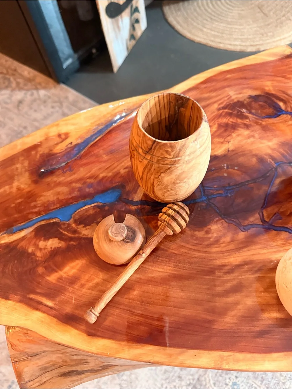 Handcrafted Olive Wood Honey Jar and Dipper - Natural Brown 6.5” x 3,5”